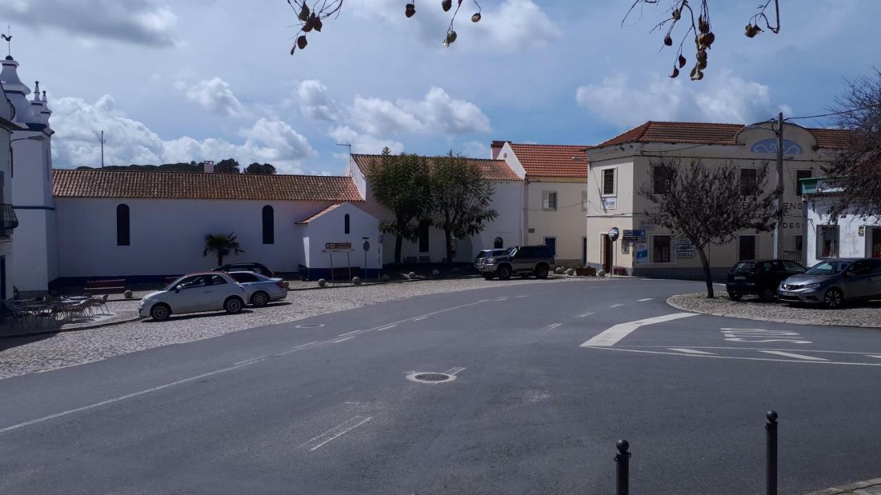 Vila Casa Ferias Melides Exteriér fotografie
